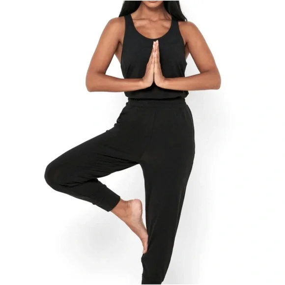 Nike Yoga Dri-Fit Jumpsuit. Womens Size: Small - Picture 1 of 7